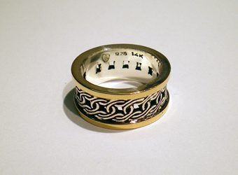 Colophon Celtic Knot Ring